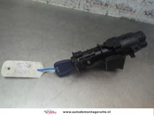 O188620 Gebruikte sleutel+contactslot Fiat Punto