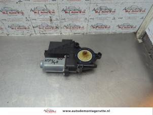 O188663 Gebruikte motor electrisch raam Skoda Fabia