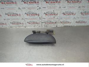 O188673 Gebruikte portiergreep 4deurs links-voor Hyundai Atos