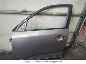 O188710 Gebruikte portier 4deurs links-voor Kia Sorento