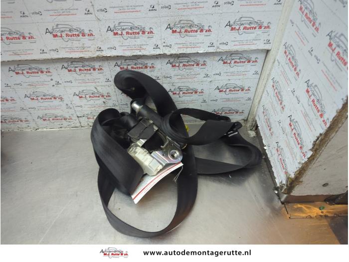 Gebruikte Veiligheidsgordel links-voor Volkswagen Eos O188758