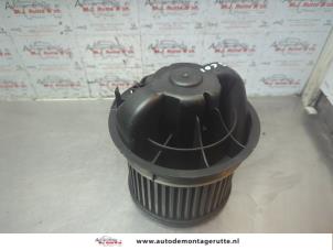 O188816 Gebruikte chaufage ventilatiemotor Peugeot 107
