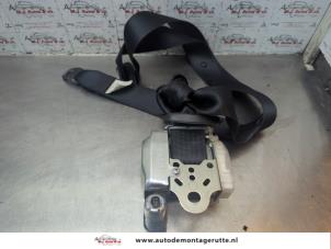 O188819 Gebruikte veiligheidsgordel rechts-voor Peugeot 107