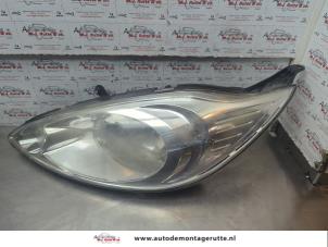 O188835 Gebruikte linker koplamp Ford KA