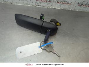 O188845 Gebruikte deurgreep 4deurs links-voor Fiat Panda