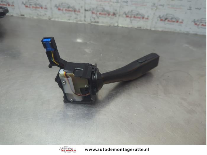 Gebruikte Ruitenwis Schakelaar Volkswagen Golf Plus O188856