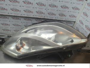 O188866 Gebruikte koplamp links Renault Clio