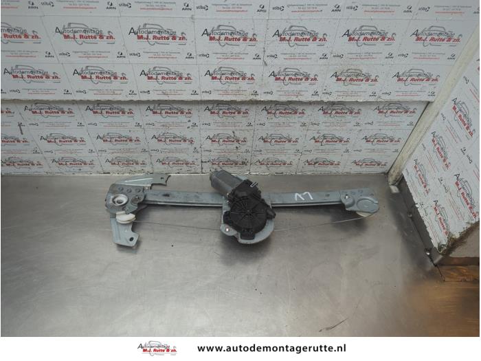 Gebruikte Ruitmechaniek 2Deurs links-voor Toyota Aygo O188872