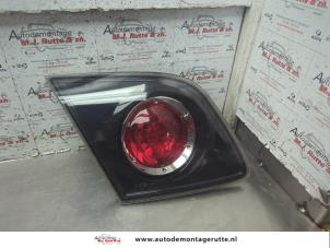 O188899 Gebruikte achterlicht links Mazda 3.