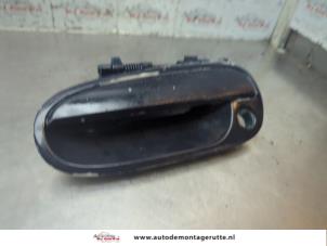 O188922 Gebruikte deurgreep 4deurs links-voor Hyundai Matrix