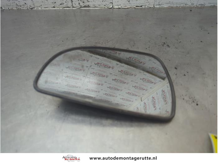 Gebruikte Spiegelglas links Hyundai Matrix O188923