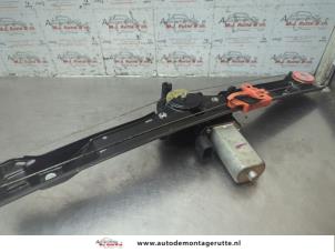 O188953 Gebruikte ruitmechaniek 2deurs rechts-voor Fiat Punto Grande