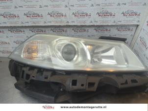 O188961 Gebruikte rechter koplamp Renault Megane