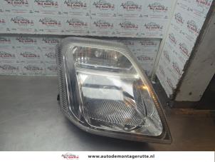 O188991 Gebruikte rechter koplamp Citroen C2