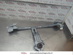 O188995 Gebruikte ruitmechaniek 4deurs rechts-achter Opel Meriva