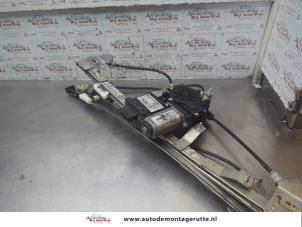 O189004 Gebruikte ruitmechaniek 4deurs links-voor Renault Laguna