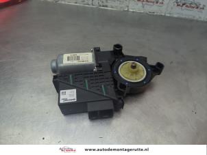 O189008 Gebruikte motor electrisch raam Skoda Fabia
