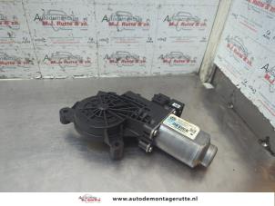 O189026 Gebruikte raammotor portier Volkswagen Polo