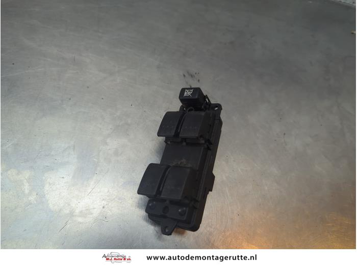 Gebruikte Schakelblok ruiten Mazda 3. O189052
