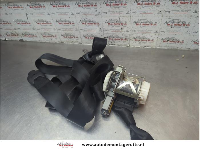 Gebruikte Veiligheidsgordel links-voor Ford KA O189055