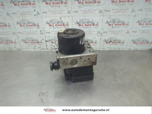 O189060 Gebruikte abs pomp Peugeot 207