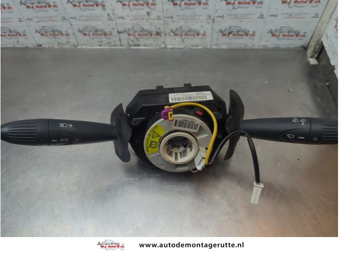 Gebruikte Schakelaar Stuurkolom (licht) Ford KA O189069