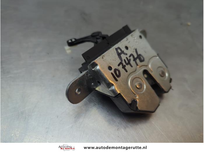 Gebruikte Slotmechaniek Achterklep Ford KA O189071