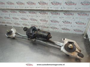 O189081 Gebruikte ruitenwismotor+mechaniek Nissan Micra
