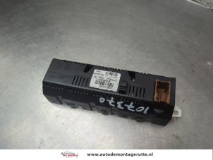 O189099 Gebruikte klok (tijd) Peugeot 308