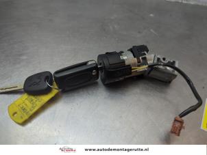 O189101 Gebruikte sleutel+contactslot Peugeot 308