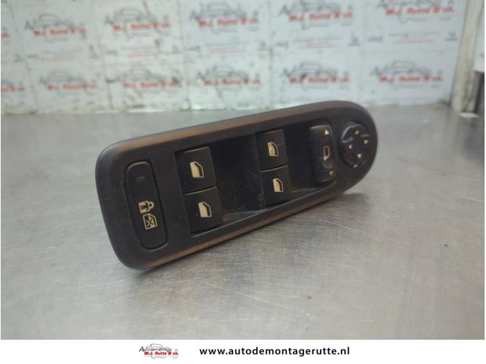 Gebruikte Combischakelaar ramen Peugeot 308 O189107