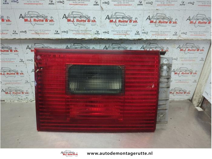 Gebruikte Achterlicht links Volkswagen Sharan O189185