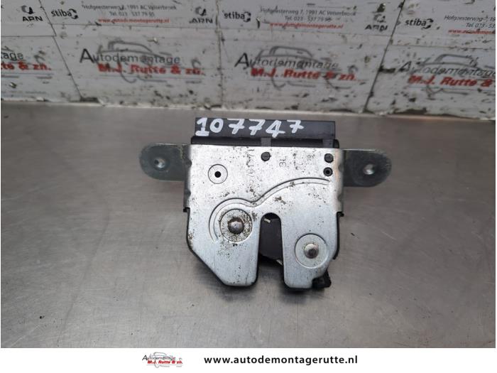 Gebruikte Achterklep Slotmechaniek Fiat Punto O189212