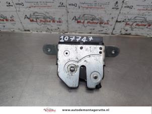 O189212 Gebruikte achterklep slotmechaniek Fiat Punto