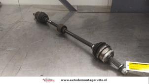 O189221 Gebruikte steekas rechts-voor Opel Tigra