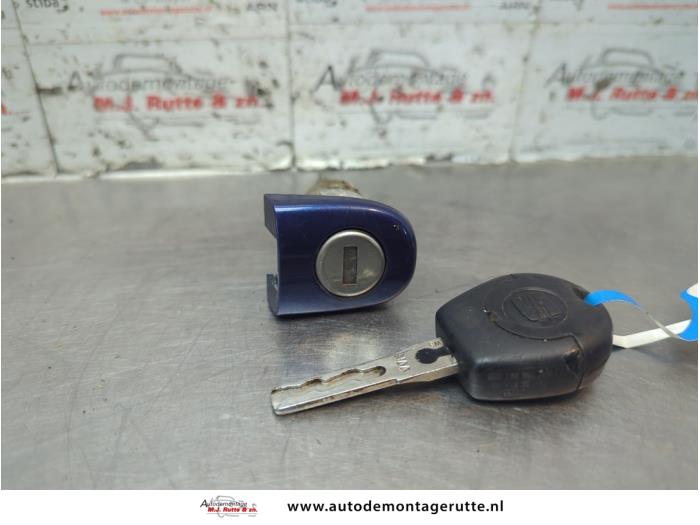 Gebruikte Deurslot Cilinder links Seat Toledo O189228