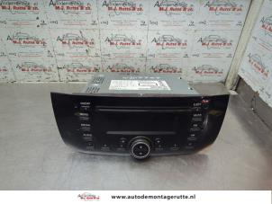 O189240 Gebruikte radio Fiat Punto
