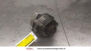 O189255 Gebruikte alternator Daihatsu Sirion