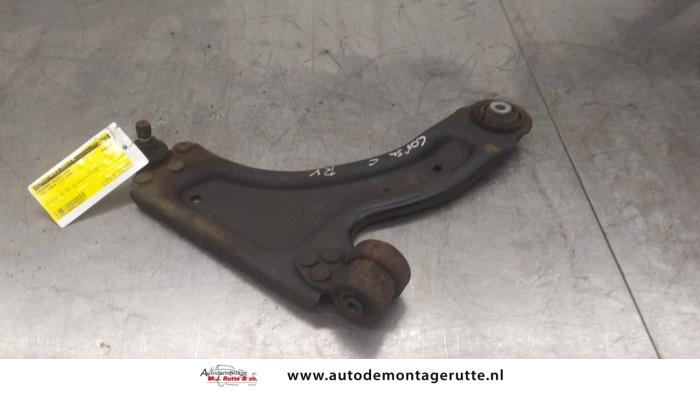 Gebruikte Draagarm rechts-voor Opel Corsa O189257