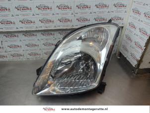 O189258 Gebruikte koplamp links Suzuki Swift
