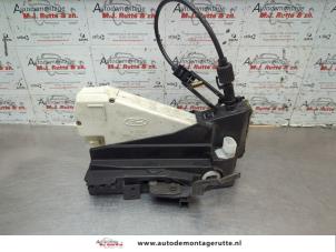 O189265 Gebruikte slotmechaniek portier 4deurs links-voor Seat Alhambra