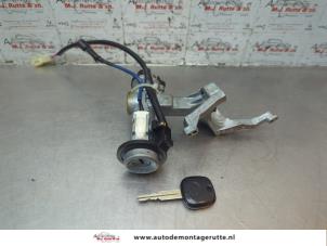 O189269 Gebruikte kontaktslot+sleutel Daihatsu Sirion