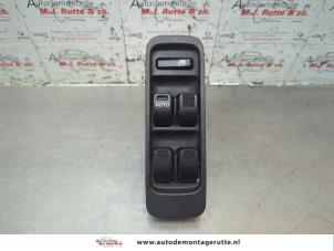 O189270 Gebruikte schakelblok ruiten Daihatsu Sirion