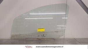 O189288 Gebruikte portierruit 4deurs links-voor Suzuki Alto