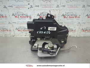 O189295 Gebruikte slotmechaniek portier 4deurs links-voor Audi A6