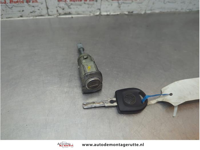 Gebruikte Cilinderslot Portier links Volkswagen Fox O189331
