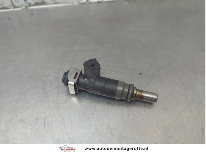 Gebruikte Injector (benzine injectie) BMW 3-Serie O189344