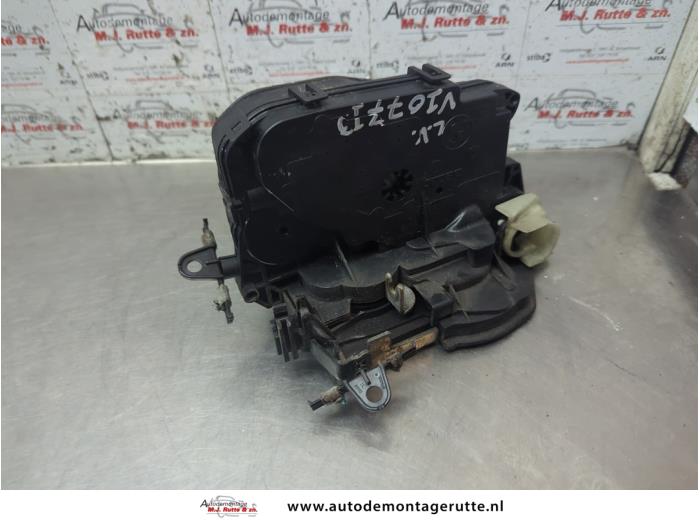 Gebruikte Portierslot Mechaniek 4Deurs links-voor BMW 3-Serie O189354