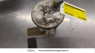 O189422 Gebruikte brandstofpomp elektrisch Lexus RX