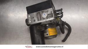 O189429 Gebruikte abs pomp Lexus RX